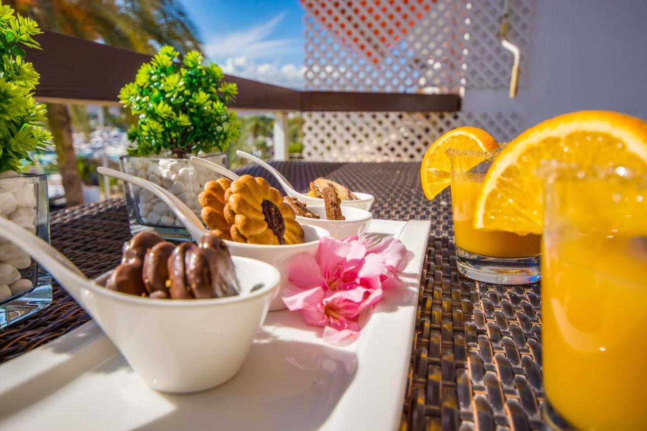 Ideal Property Mallorca - Blue Palm Beach Alcúdia Esterno foto